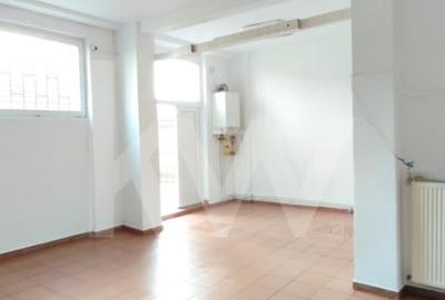 SPATIU COMERCIAL DE INCHIRIAT VALEA AURIE - 10