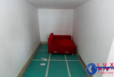 Spațiu comercial, de 40 mp, în Central - 2