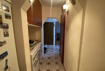 3 camere | Titan | Metrou 1 decembrie | balcon | 70 mp | 1981 3 camere | Titan | Metrou 1 decembrie | balcon | 70 mp | 1981 - 12