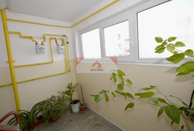 Apartament cu 3 camere semidecomandat, mobilat în Drumul Taberei - 16