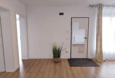 Apartament cu 3 camere semidecomandat în Central - 3