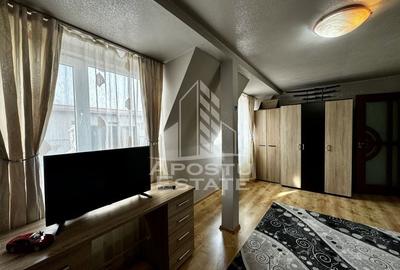 Apartament cu 3 camere, zona Soarelui - 2
