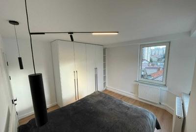 Centrul Civic - apartament 3 camere renovat - 2 grupuri sanitare - priveliște - - 6