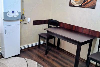 Apartament cu 3 camere decomandat în Central - 2