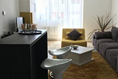 Apartament cu 2 camere semidecomandat, mobilat în Titan