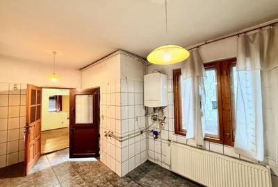 Casă cu 6 camere cu Canalizare în Regie - 20