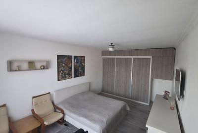 Garsonieră decomandată în Central - 2