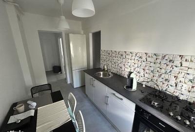 Apartament cu 3 camere decomandat în Central - 2