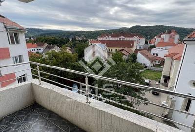 Apartament modern cu 3 camere - Zona Ultracentrala - 8