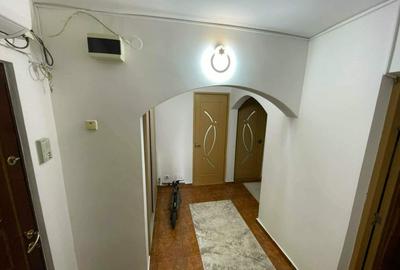 Apartament cu 3 camere decomandat în Tineretului - 4