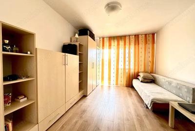 Garsonieră decomandată, mobilată în Lipovei