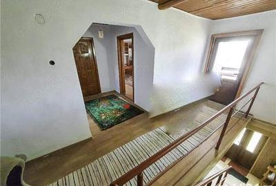 Casă cu 5 camere cu Teren 342 Mp în Costești - 1