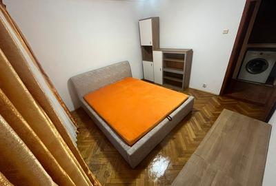 Apartament cu 3 camere decomandat în Central - 4