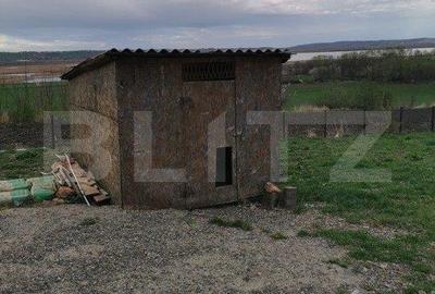 Casă cu 2 camere cu Teren 6500 Mp în Central - 2