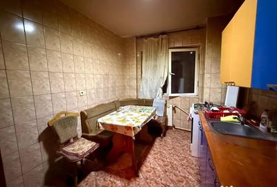 Apartament cu 3 camere decomandat, mobilat în Lacul Tei - 1