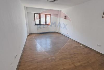 Apartament cu 2 camere semidecomandat în Central - 2