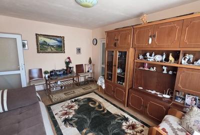 Apartament cu 2 camere semidecomandat în CET - 5