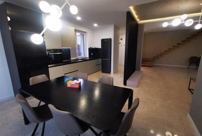 Casă cu 4 camere cu Teren 330 Mp în Bucium - 2