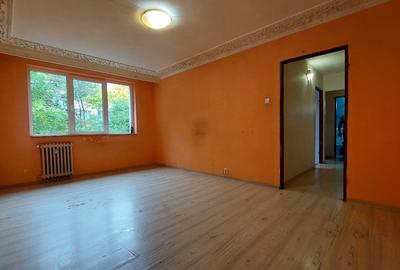 TITAN, Auchan - Piata 1 Decembrie, Aleea Ciucea 3, PROPRIETAR, vand ap. 2 camere - 12