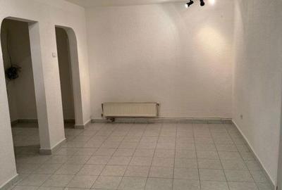 Spațiu comercial, de 52 mp, în Central - 2