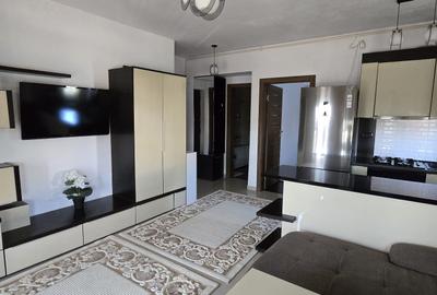 Apartament cu 3 camere decomandat, mobilat în Primo