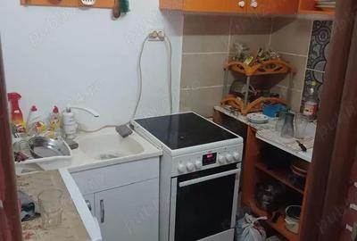 Garsoniera de vanzare , Ostrovului langa dig , etaj 3 , 27.500 euro usor negociabil - 4