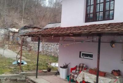 Casa situata in Oras Tismana - Isvarna - 5