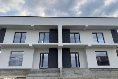 Casă cu 4 camere în Bascov