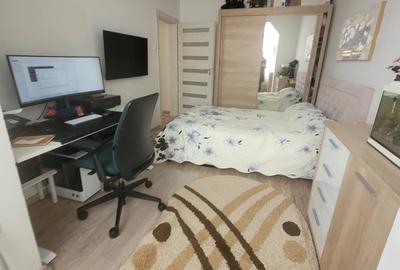 Apartament cu 3 camere semidecomandat, mobilat în Hipodrom 1 - 9