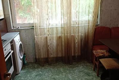 Apartament cu 3 camere decomandat în Central - 1