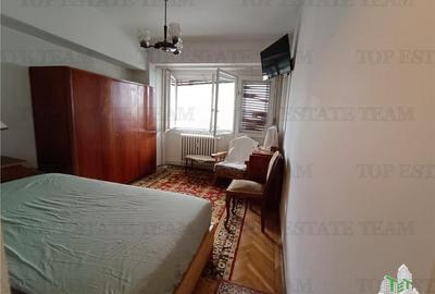 Apartament cu 3 camere decomandat în Central - 3