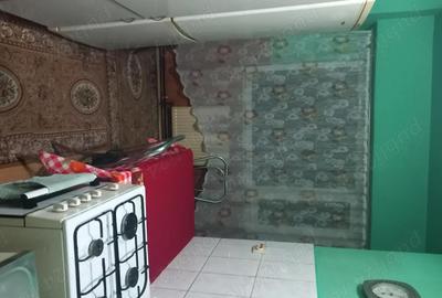 Garsonieră decomandată în Central - 2
