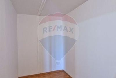 Apartament cu 3 camere semidecomandat în Sud - 10