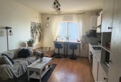 Apartament cu 3 camere decomandat în Noua - 8