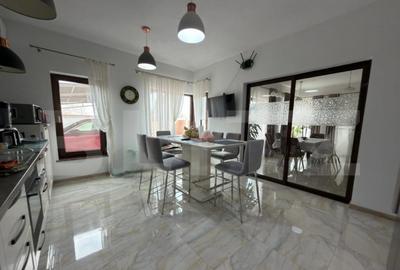 Casă cu 5 camere cu Teren 1020 Mp în Central - 13