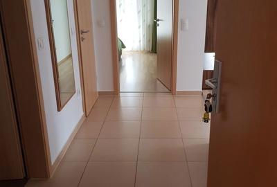 Apartament cu 2 camere decomandat în Tractorul - 5