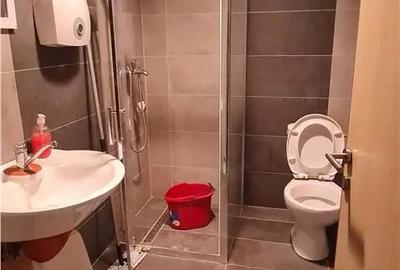 Spațiu comercial, de 147 mp, în Central - 3