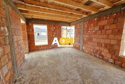 Casă individuală cu 4 camere cu Canalizare în Cetate - 3