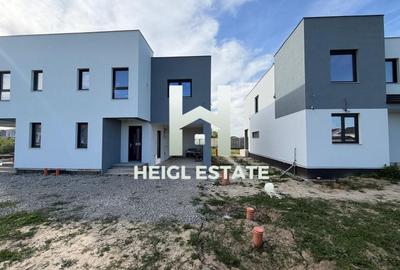 Duplex cu 4 camere cu Teren 300 Mp în Moșnița Nouă - 1