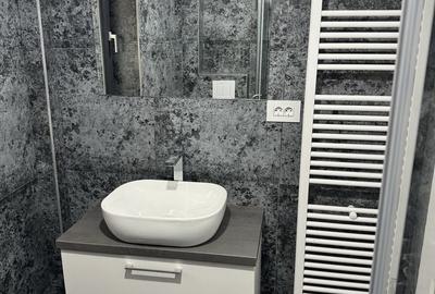 Spațiu comercial, de 77 mp, în Central - 6