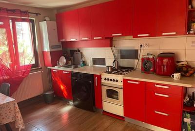 Apartament cu 3 camere semidecomandat în Central - 3