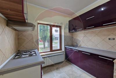 Casa  Vila cu 4 camere de vanzare Kogalniceanu judetul Constanta - 2