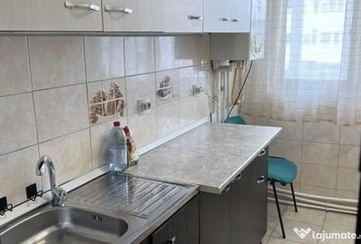 Apartament cu 2 camere decomandat în Podu Roș - 3