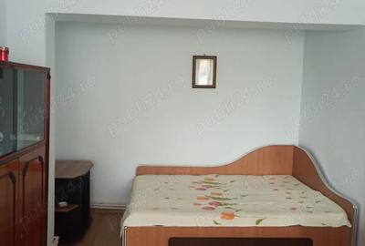 Inchiriez apartament cu o camera, zona Port - 2