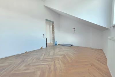 Apartament cu trei camere tip penthouse, zona Tractorul - 3