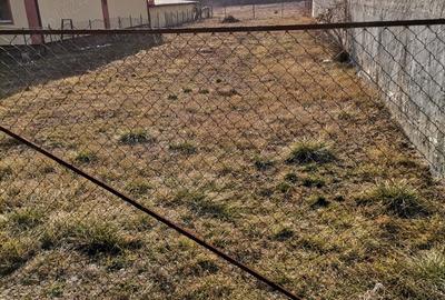 Teren de 2100 mp, în Central - 5