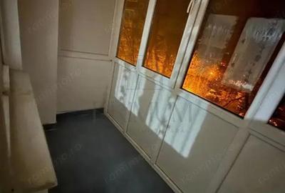 Apartament cu 3 camere decomandat în Dâmbovița - 1