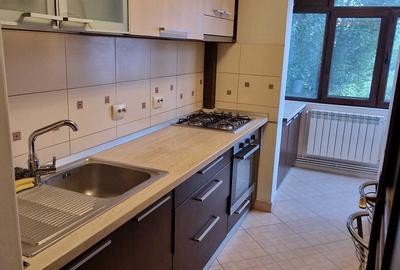 Apartament cu 2 camere decomandat în Canta