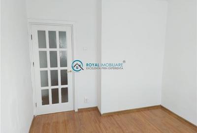 Royal Imobiliare - vanzare apartament 3 camere Ultracentral - 14