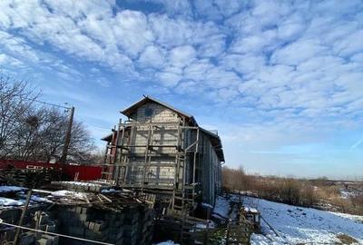 Casă cu 6 camere cu Teren 1100 Mp în Ștefăneștii de Jos - 2